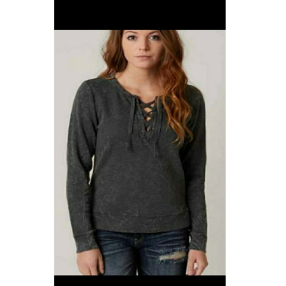 4/$25 BUCKLE Modish Rebel Gray Lace Up Sweatshirt